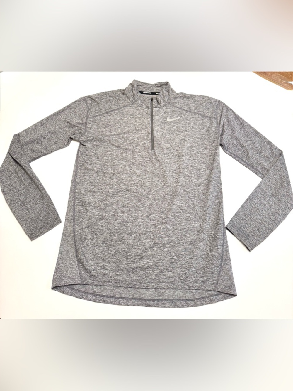 Nike Men’s Running Gray Heather Quarter-Zip Performance Pullover, size M